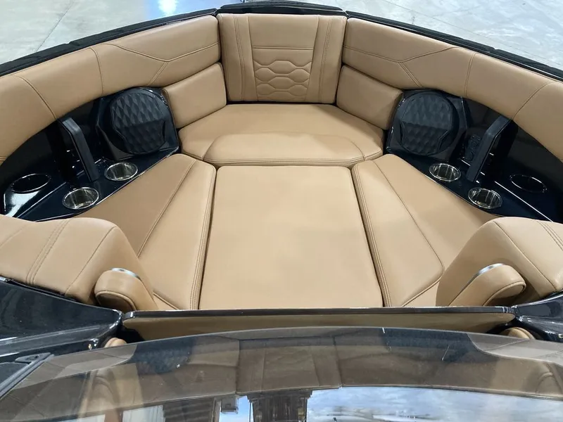 Slide: The Image of Malibu 23 LSV 2027 - 10