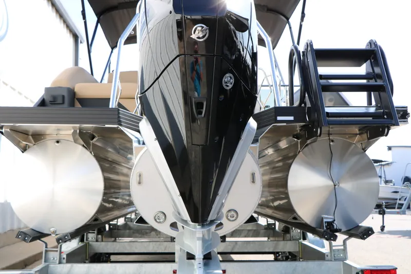 Slide: The Image of EVOTTI 723 CS Tri-Toon 2026 - 17