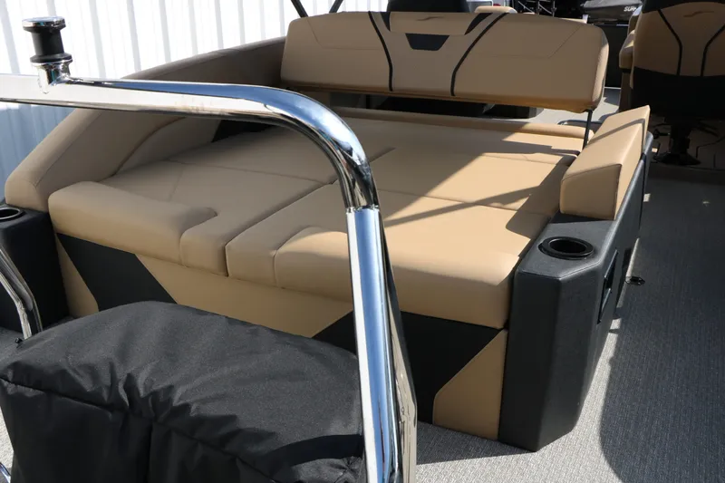 Slide: The Image of EVOTTI 723 CS Tri-Toon 2026 - 36