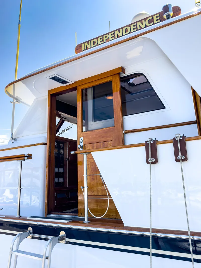 Slide: The Image of Burger 64 Pilothouse Motoryacht 1971 - 8