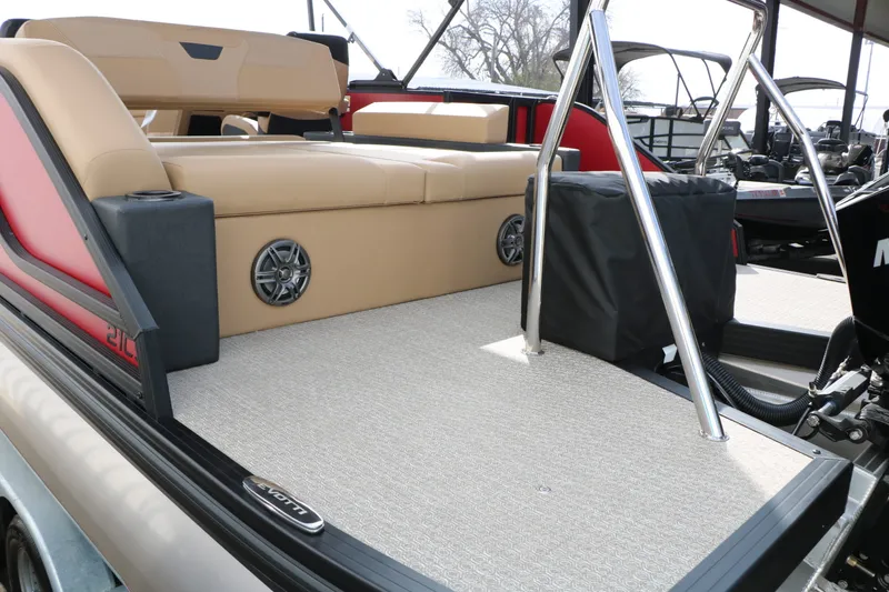 Slide: The Image of EVOTTI 521 CS Tri-Toon 2026 - 11