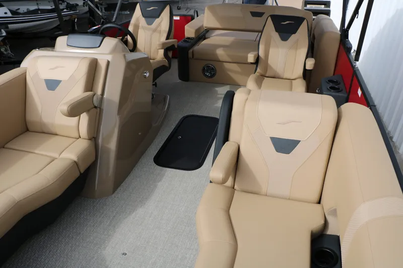 Slide: The Image of EVOTTI 521 CS Tri-Toon 2026 - 24