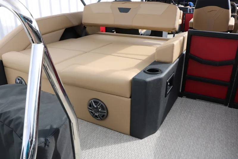 Slide: The Image of EVOTTI 521 CS Tri-Toon 2026 - 29