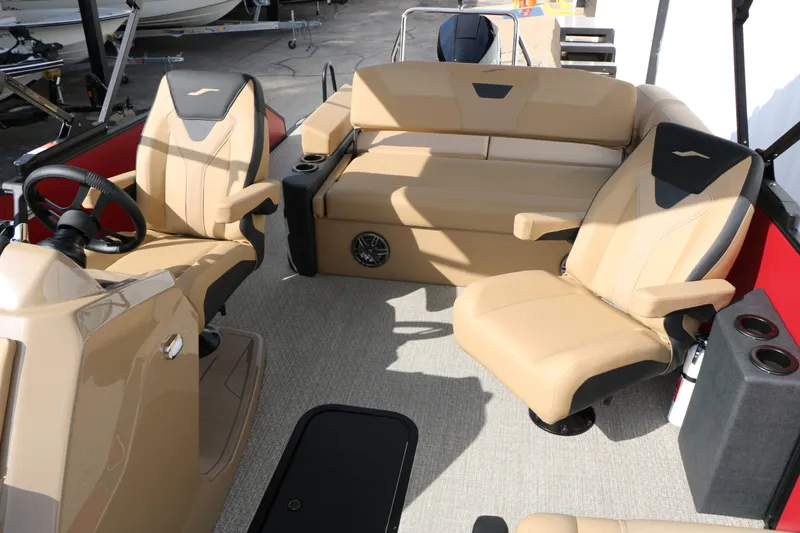 Slide: The Image of EVOTTI 521 CS Tri-Toon 2026 - 41