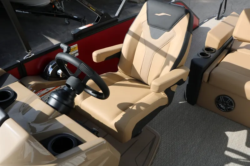 Slide: The Image of EVOTTI 521 CS Tri-Toon 2026 - 43