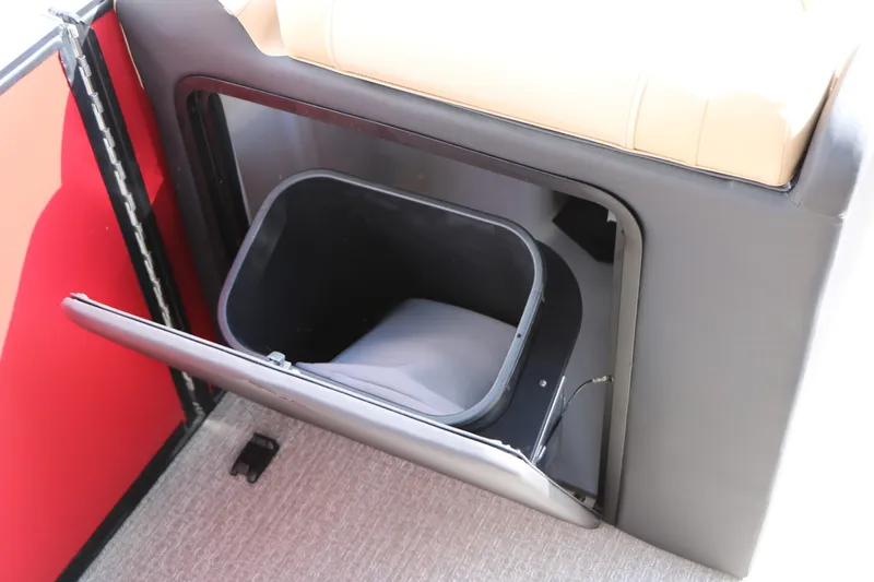 Slide: The Image of EVOTTI 521 CS Tri-Toon 2026 - 44