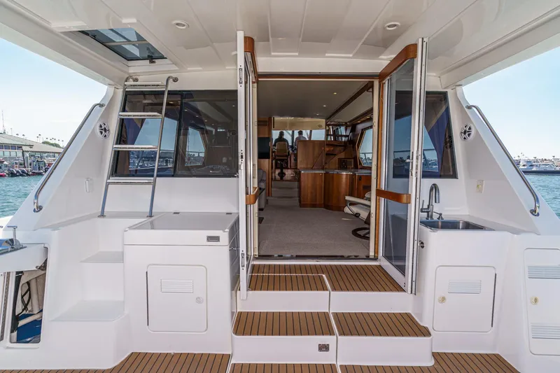 Slide: The Image of West Bay Pilothouse 2001 - 20