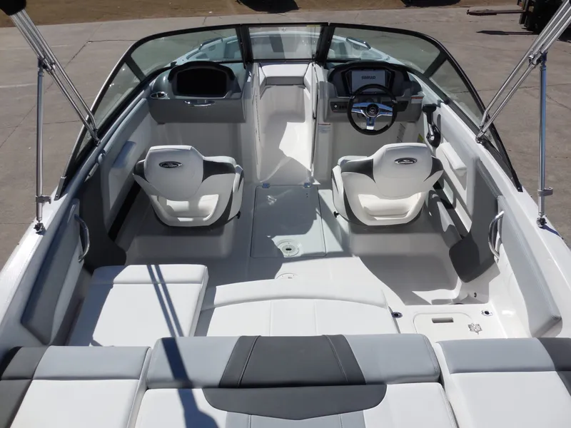 Slide: The Image of Chaparral 21 SSi 2026 - 10