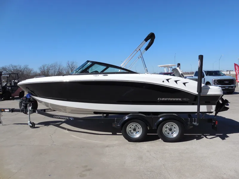 Slide: The Image of Chaparral 21 SSi 2026 - 5