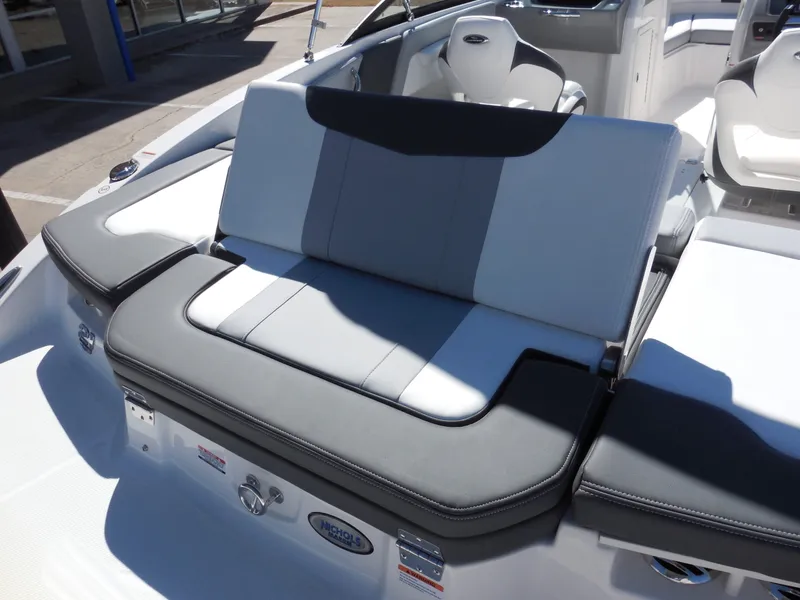 Slide: The Image of Chaparral 21 SSi 2026 - 8