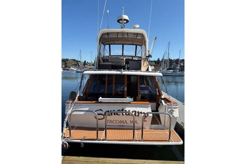 Slide: The Image of Bayliner 4588 Pilothouse 1993 - 2