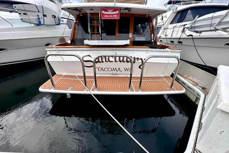 Slide: The Image of Bayliner 4588 Pilothouse 1993 - 23