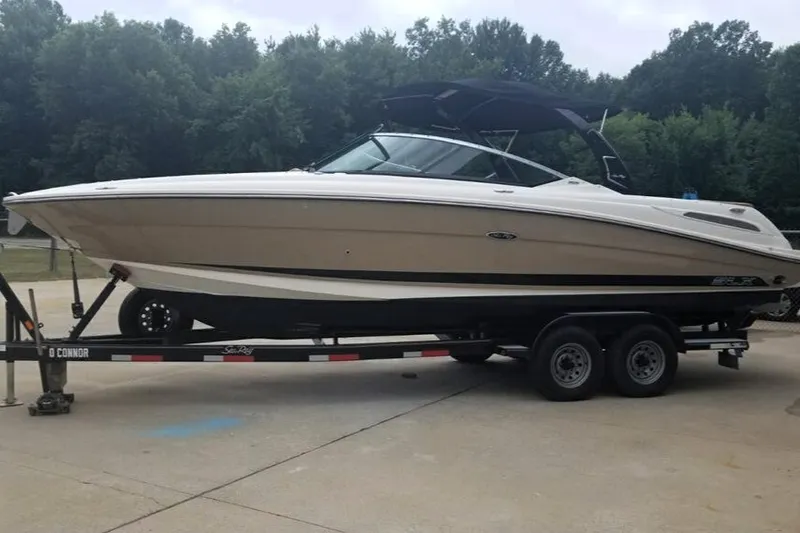The Image of Sea Ray 270SLX 2014 - 0