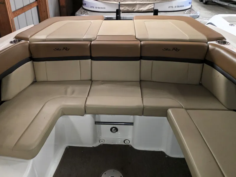 Slide: The Image of Sea Ray 270SLX 2014 - 7