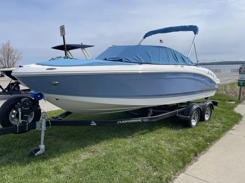 The Image of Chaparral 21 SSI OB 2026 - 0