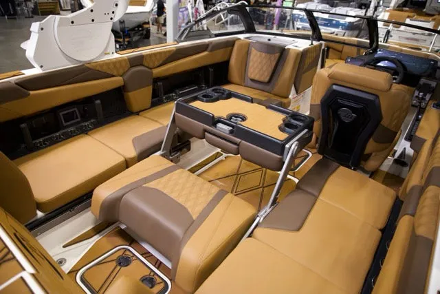 Slide: The Image of Malibu M230 2026 - 23