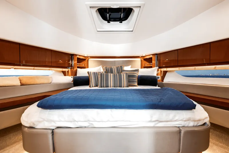 Slide: The Image of Sea Ray 510 FLYBRIDGE 2017 - 10