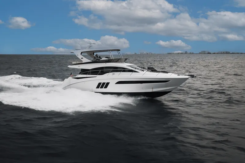 Slide: The Image of Sea Ray 510 FLYBRIDGE 2017 - 6