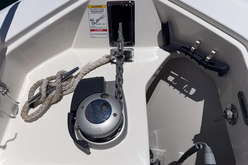 Slide: The Image of Boston Whaler 330 Outrage 2021 - 28