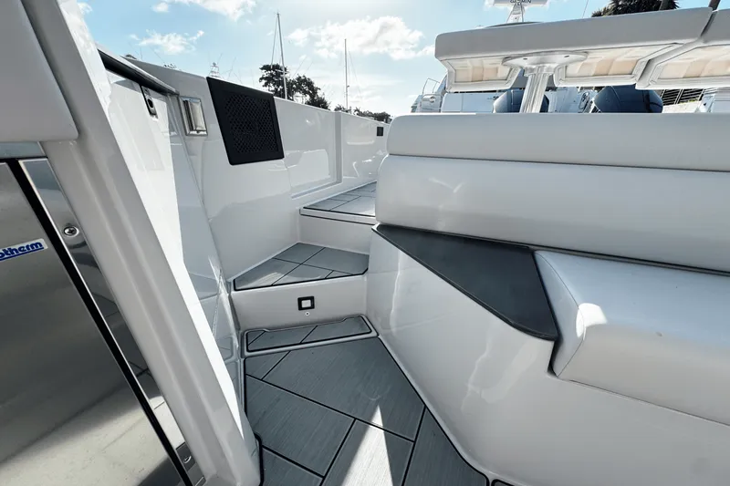 Slide: The Image of Aviara AV36 Outboard 2024 - 12