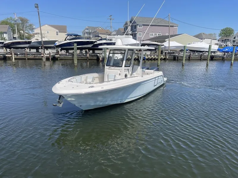 Slide: The Image of Robalo R272 2020 - 4