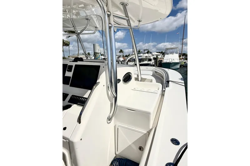 Slide: The Image of Regulator Marine 34SS 2016 - 20