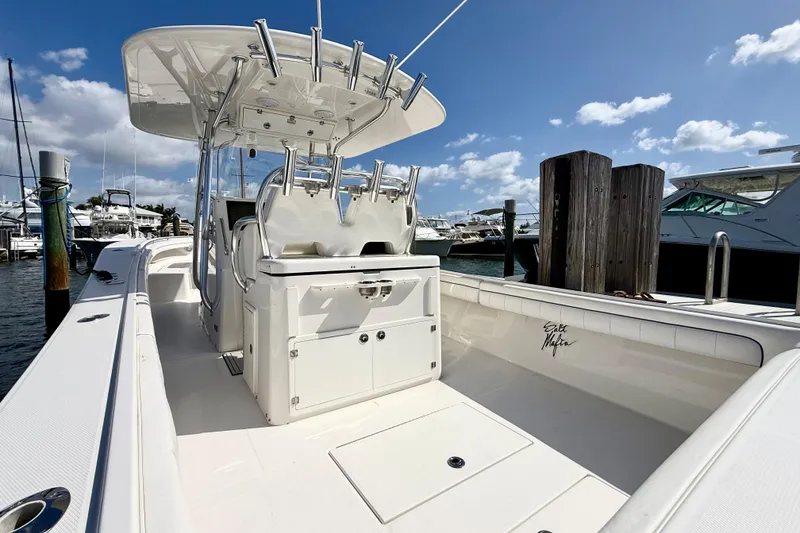 Slide: The Image of Regulator Marine 34SS 2016 - 3