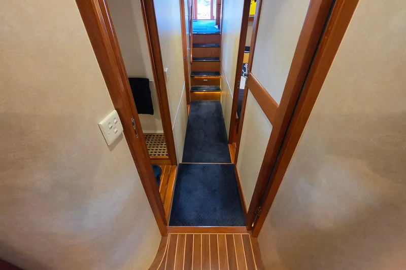 Slide: The Image of Fleming 55 Pilothouse 1996 - 10