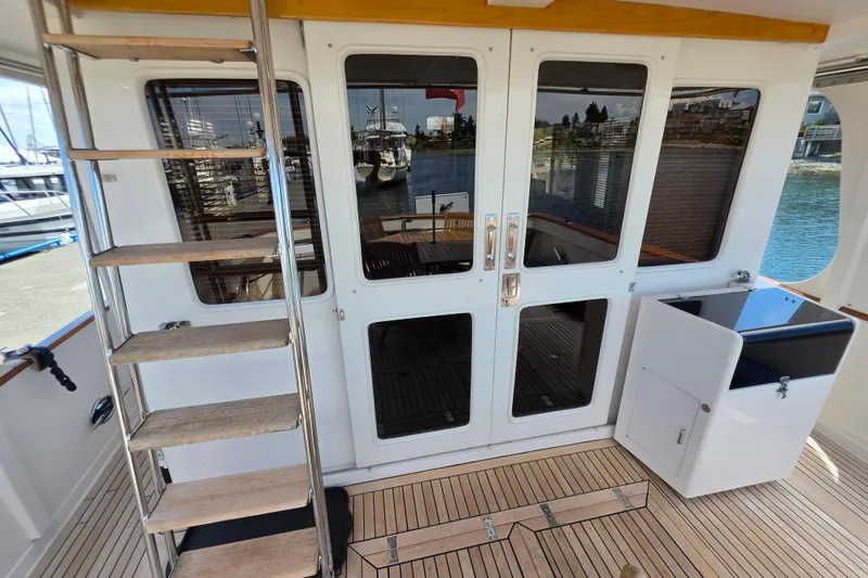 Slide: The Image of Fleming 55 Pilothouse 1996 - 26