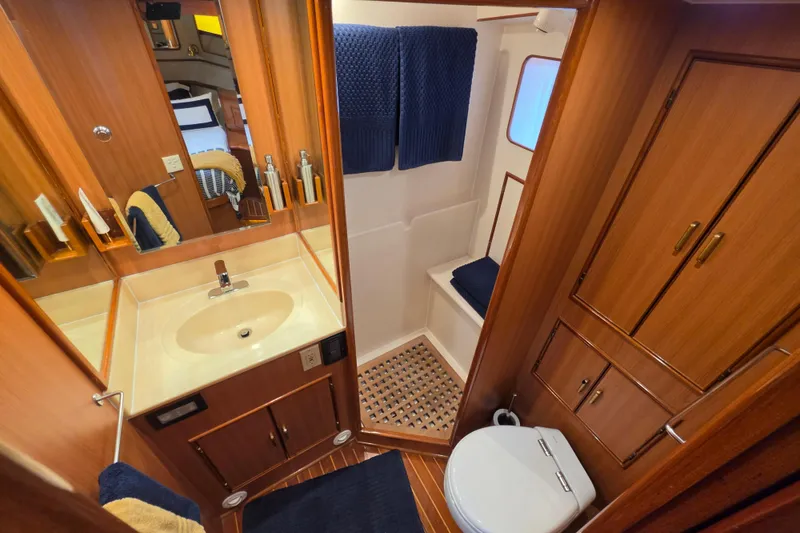 Slide: The Image of Fleming 55 Pilothouse 1996 - 15