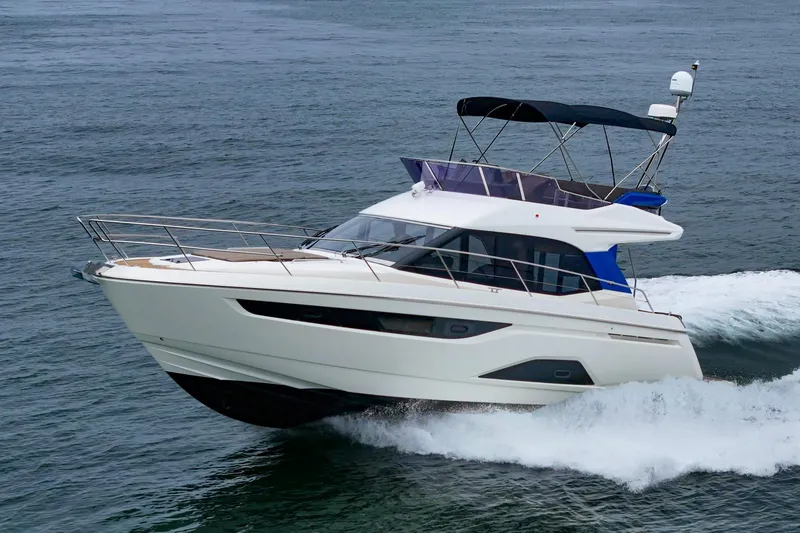Slide: The Image of Bavaria R40 Fly 2017 - 1