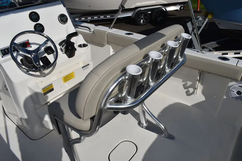 Slide: The Image of Key West Boats 203 FS 2025 - 39