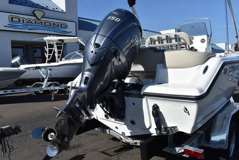 Slide: The Image of Key West Boats 203 FS 2025 - 5