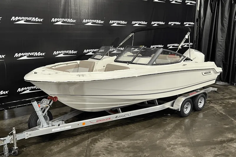 The Image of Boston Whaler 210 Vantage 2024 - 0