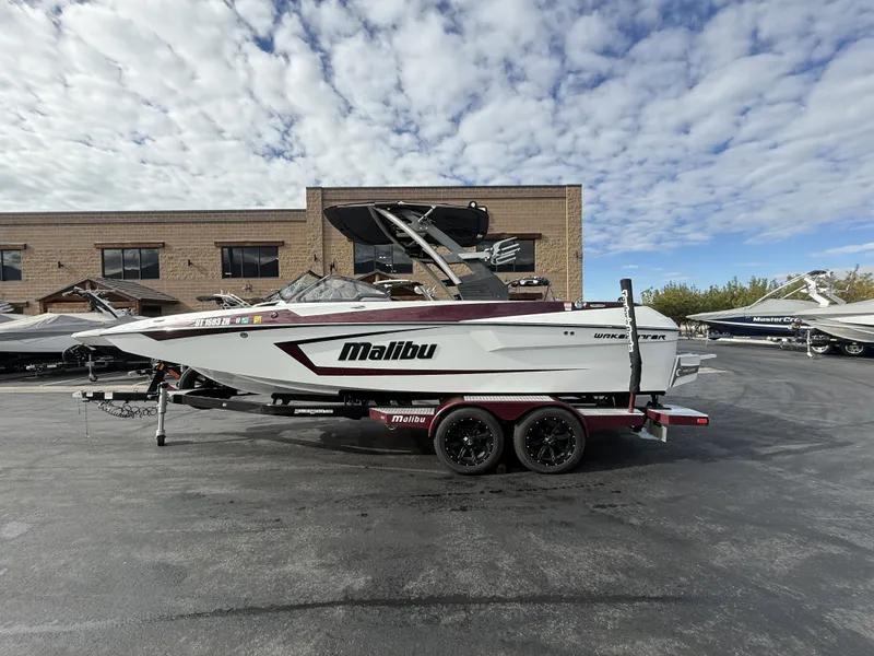 Slide: The Image of Malibu 23 MXZ 2020 - 1