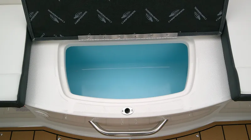 Slide: The Image of Chaparral 21 SSi 2026 - 11