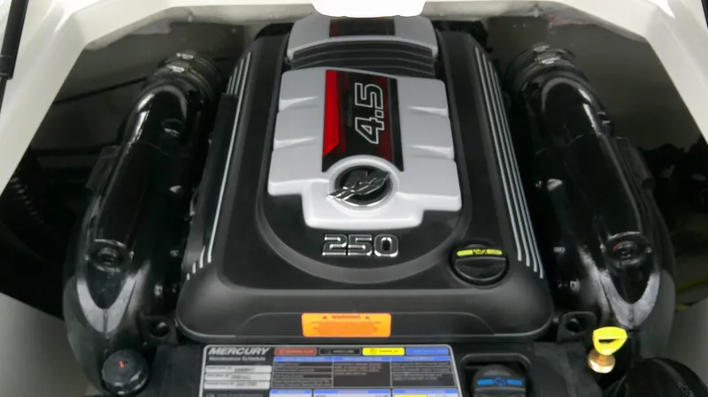 Slide: The Image of Chaparral 21 SSi 2026 - 12