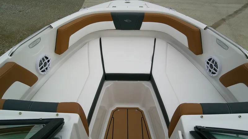 Slide: The Image of Chaparral 21 SSi 2026 - 18