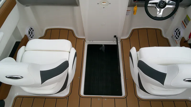 Slide: The Image of Chaparral 21 SSi 2026 - 22