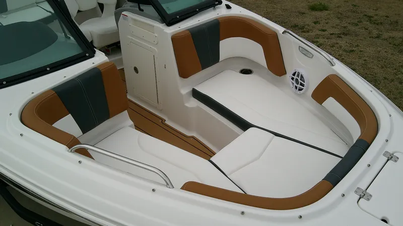 Slide: The Image of Chaparral 21 SSi 2026 - 4