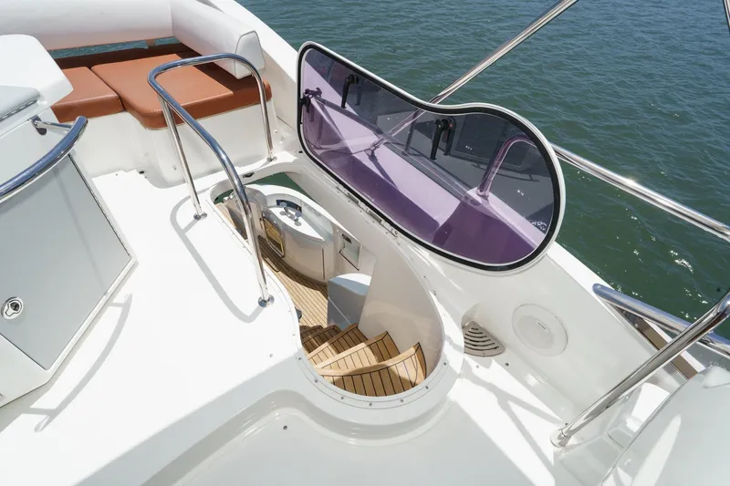 Slide: The Image of Azimut 48 2012 - 15