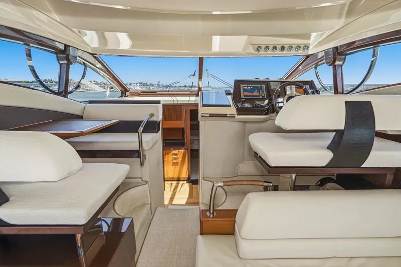 Slide: The Image of Azimut 48 2012 - 25
