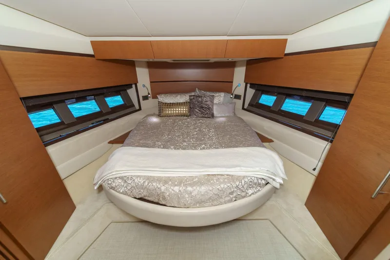 Slide: The Image of Azimut 48 2012 - 36