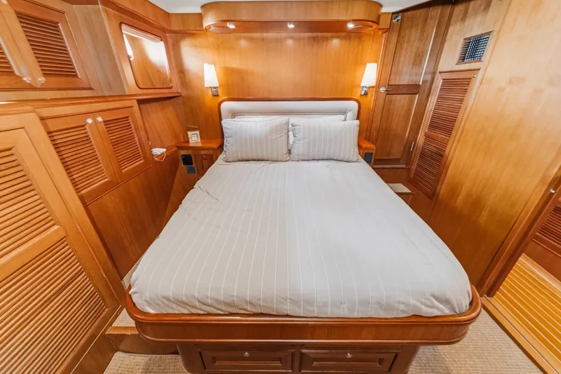 Slide: The Image of Offshore Pilothouse Motoryacht 2009 - 90