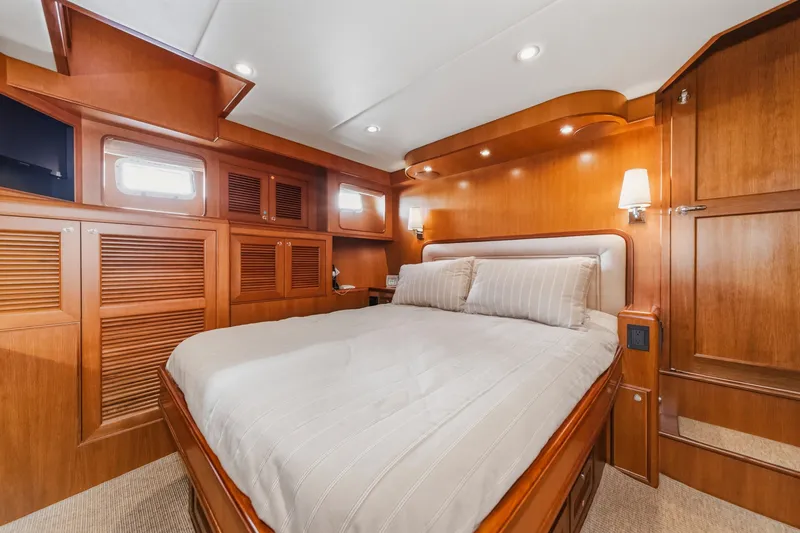 Slide: The Image of Offshore Pilothouse Motoryacht 2009 - 89