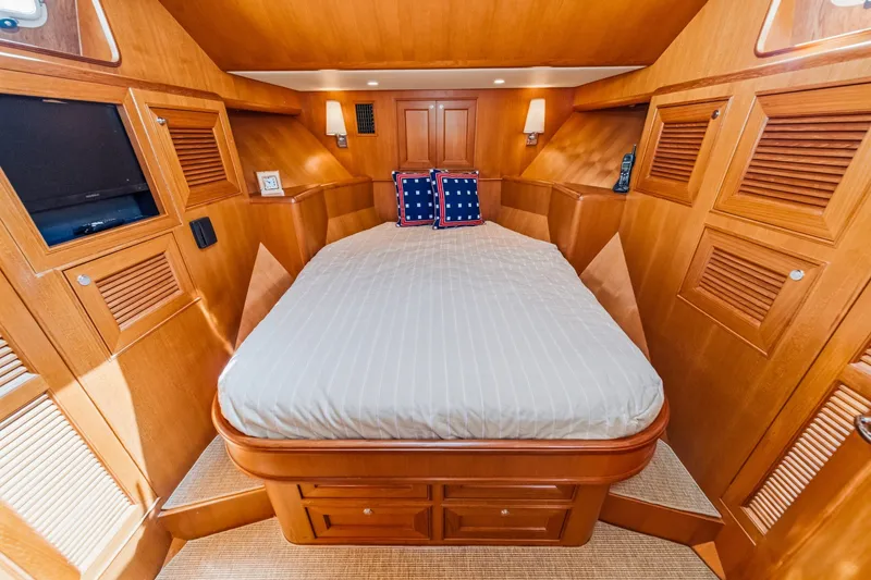 Slide: The Image of Offshore Pilothouse Motoryacht 2009 - 95