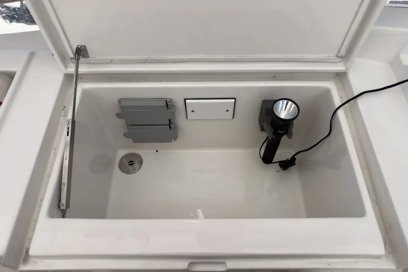 Slide: The Image of Offshore Pilothouse Motoryacht 2009 - 39