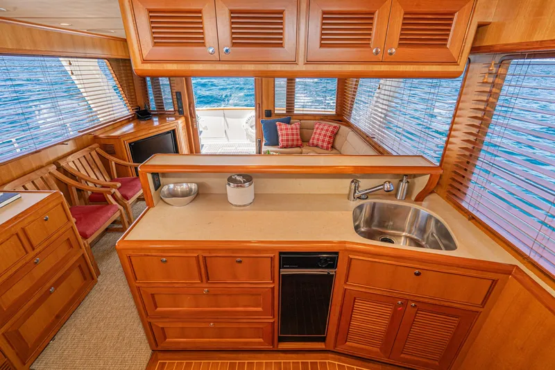 Slide: The Image of Offshore Pilothouse Motoryacht 2009 - 64