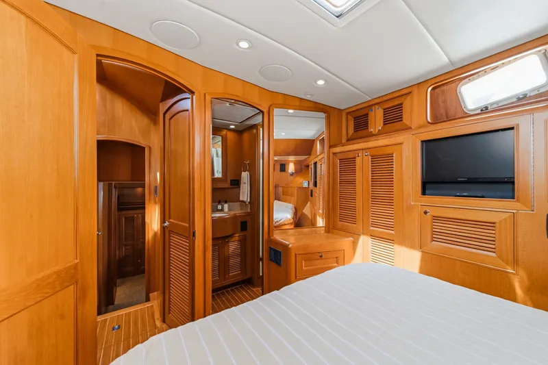 Slide: The Image of Offshore Pilothouse Motoryacht 2009 - 98