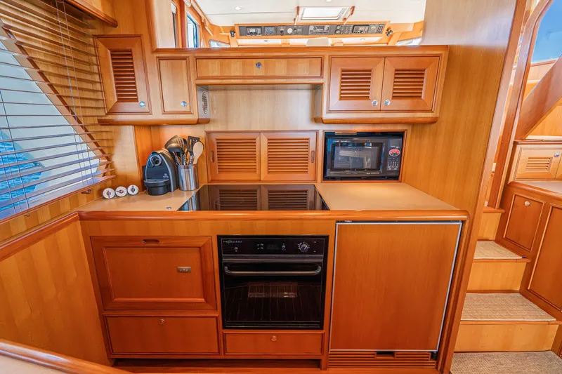 Slide: The Image of Offshore Pilothouse Motoryacht 2009 - 63